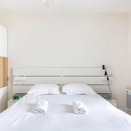 Guestready - Bright Cocoon Near Paris شقة *
